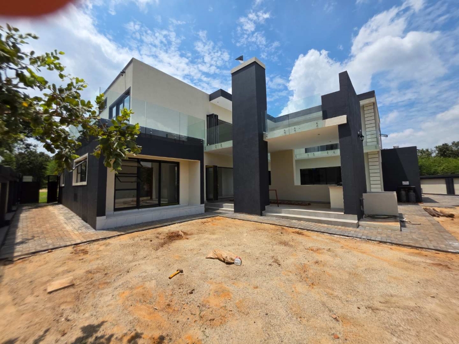 5 Bedroom Property for Sale in Seasons Lifestyle Estate North West